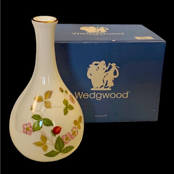 Wedgwood Accents Vintage Wedgwood Bud Vase With Box Poshmark